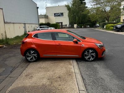 Renault Clio V RS Line Orange