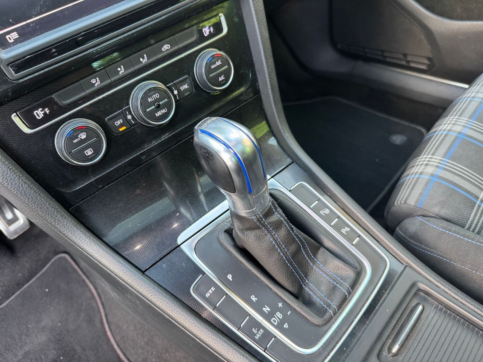 Volkswagen Golf GTE 1.4 TSI 204 Blanc