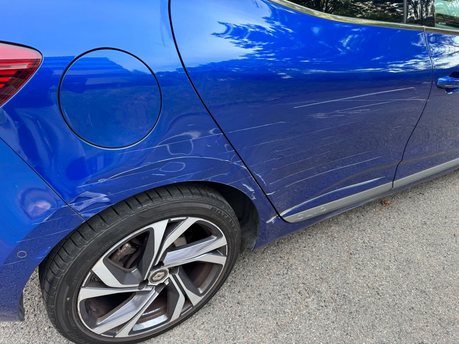 Renault Clio V RS Line Bleu