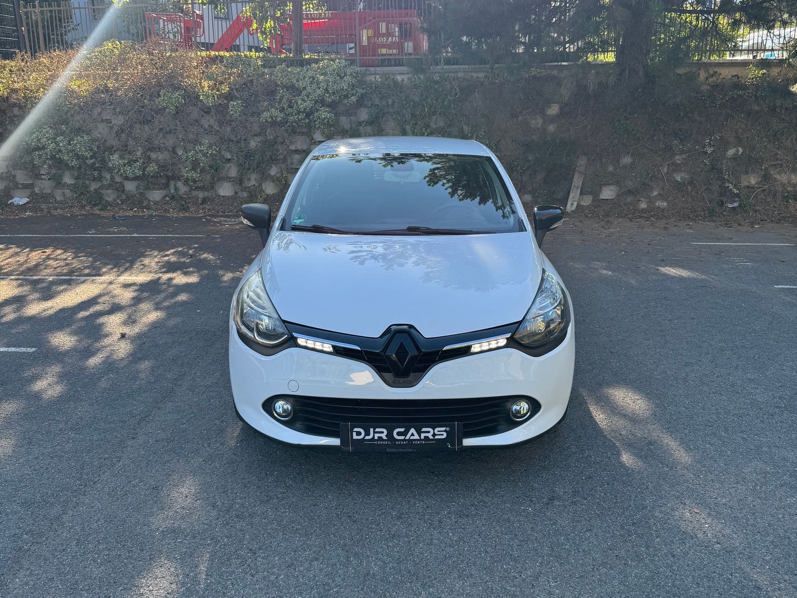 Renault Clio IV 1.2 16V 75 ch Expression Blanc