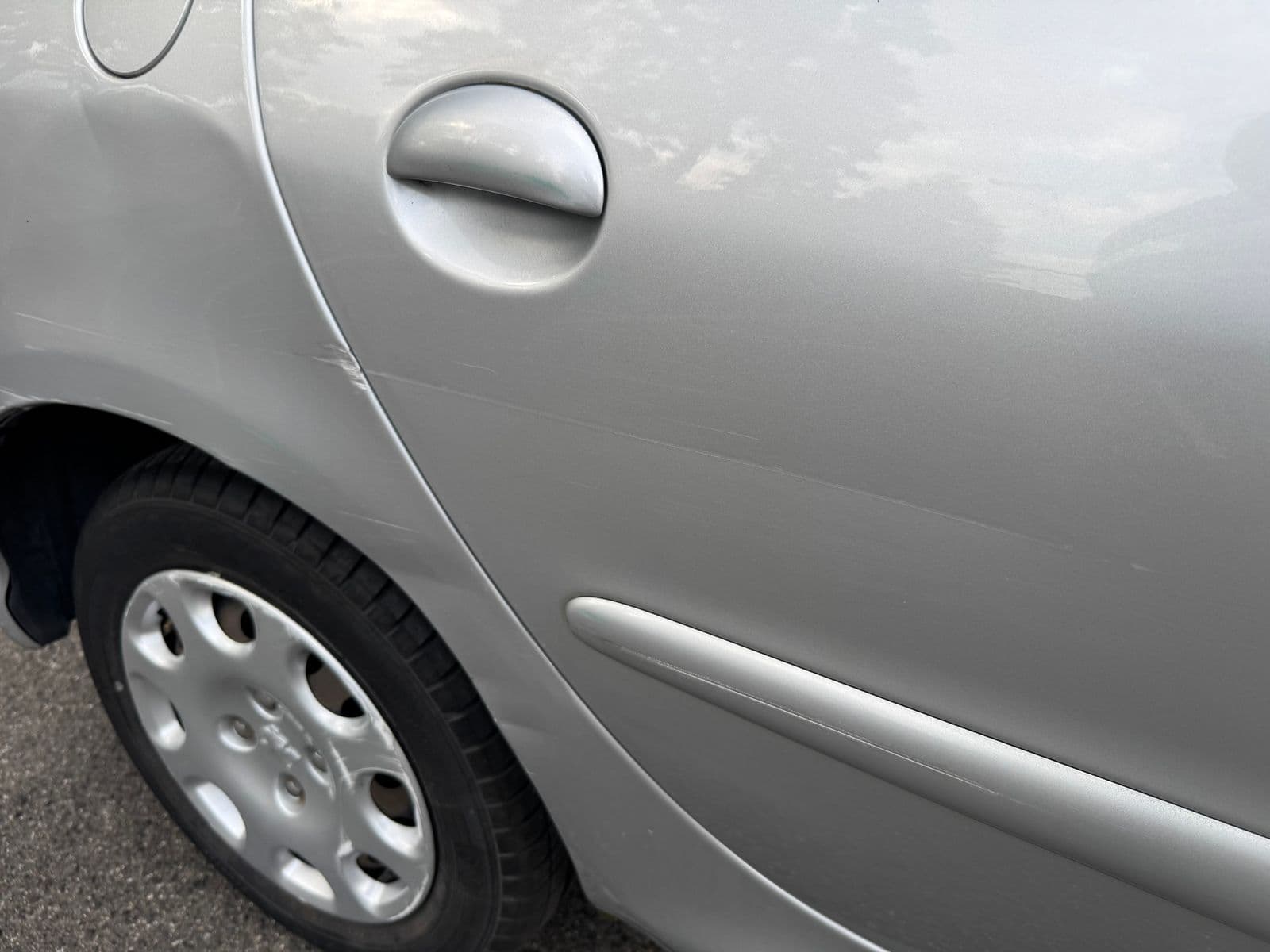 Peugeot 206 1.4 HDi 70 ch Génération Gris