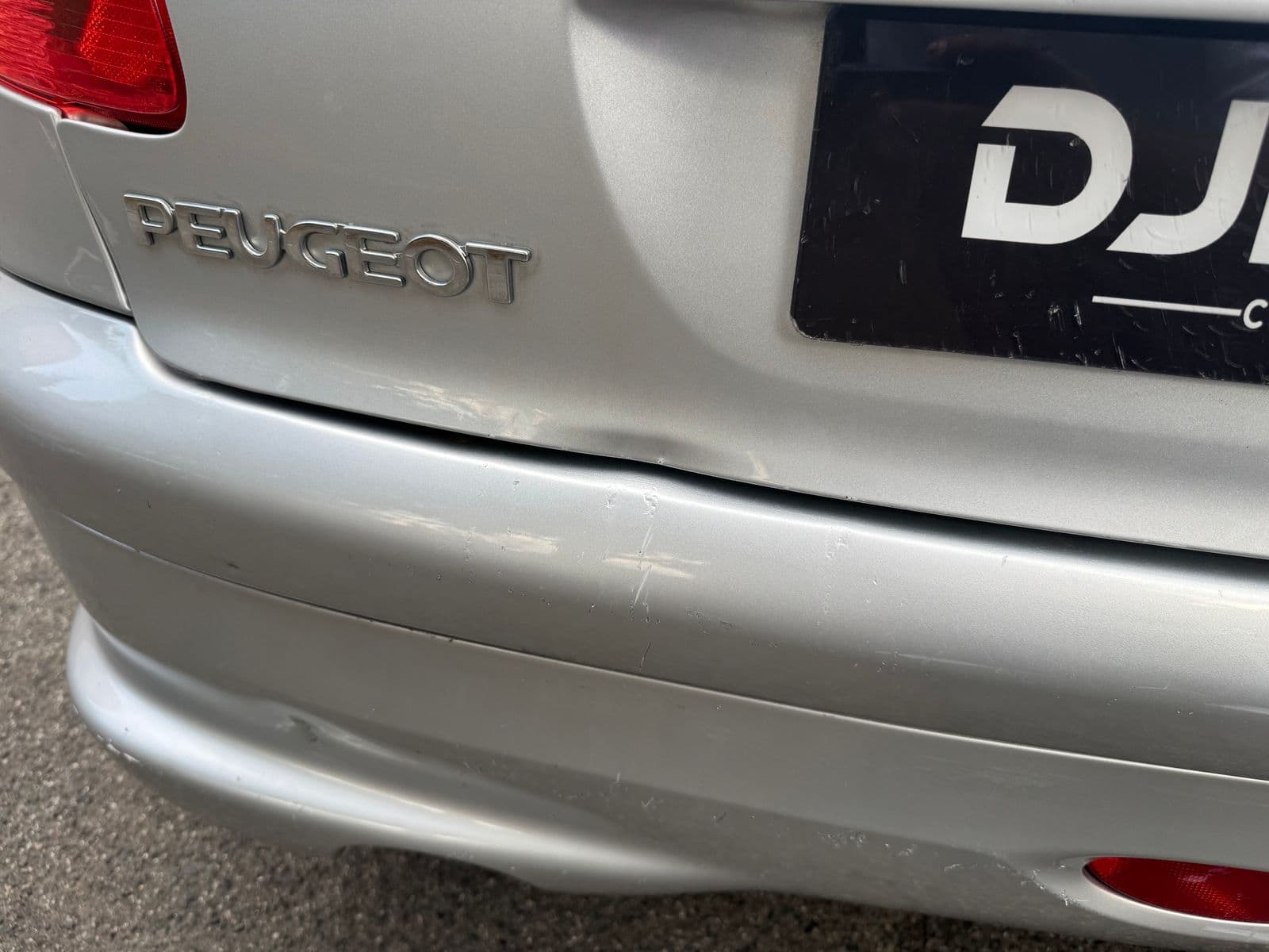 Peugeot 206 1.4 HDi 70 ch Génération Gris