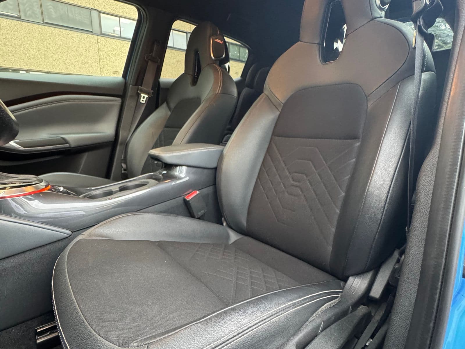 Nissan Juke 1.0 DIG-T 114 ch DCT7 Tekna Bleu