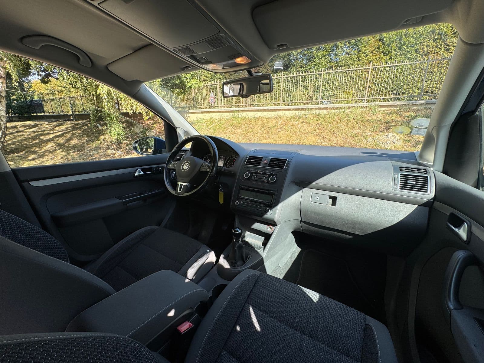 Volkswagen Touran 1.6 TDI 105 ch Confortline Bleu
