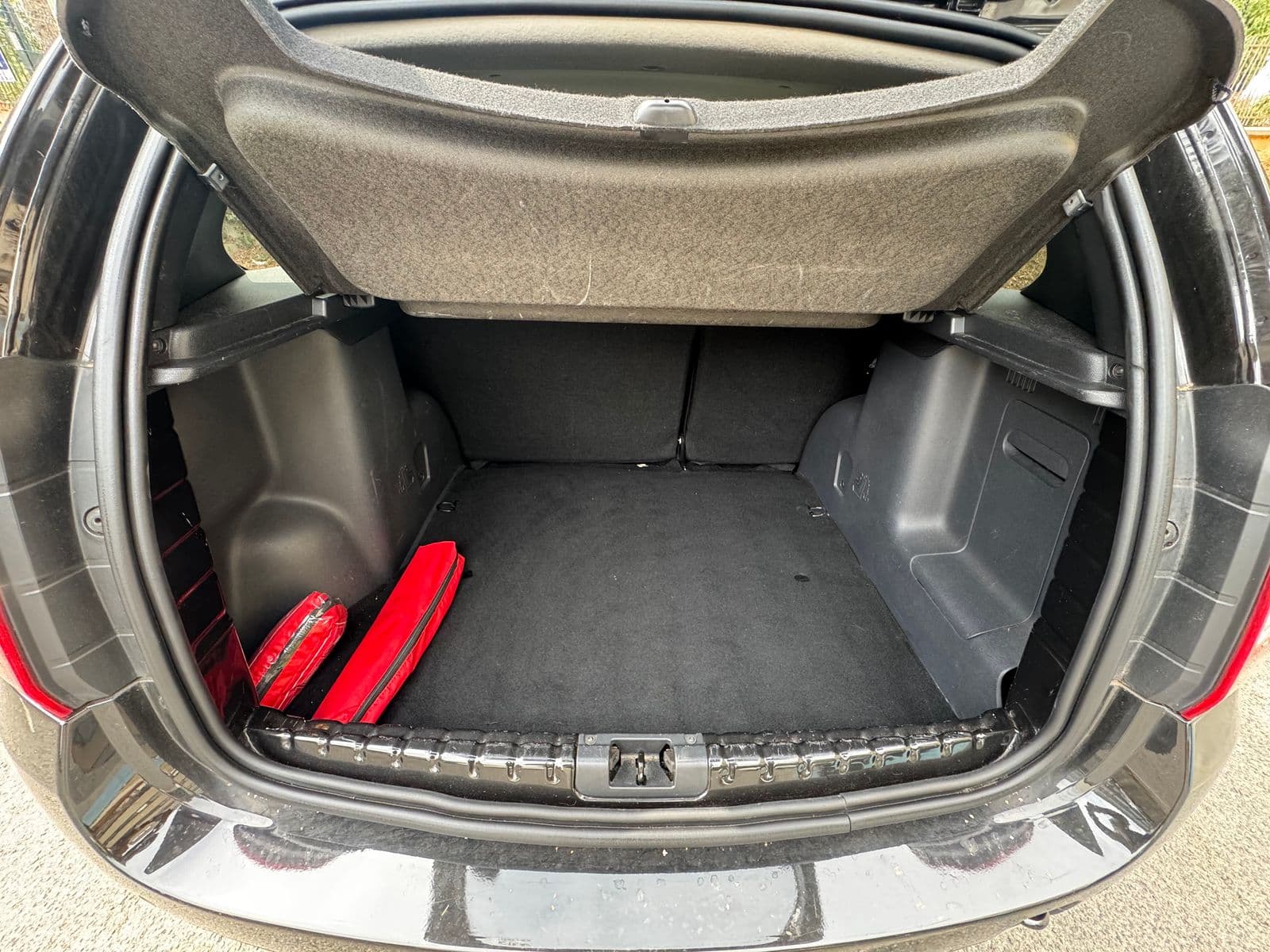 Dacia Duster 1.5 dCi 110 ch EDC 4x2 Prestige Noir