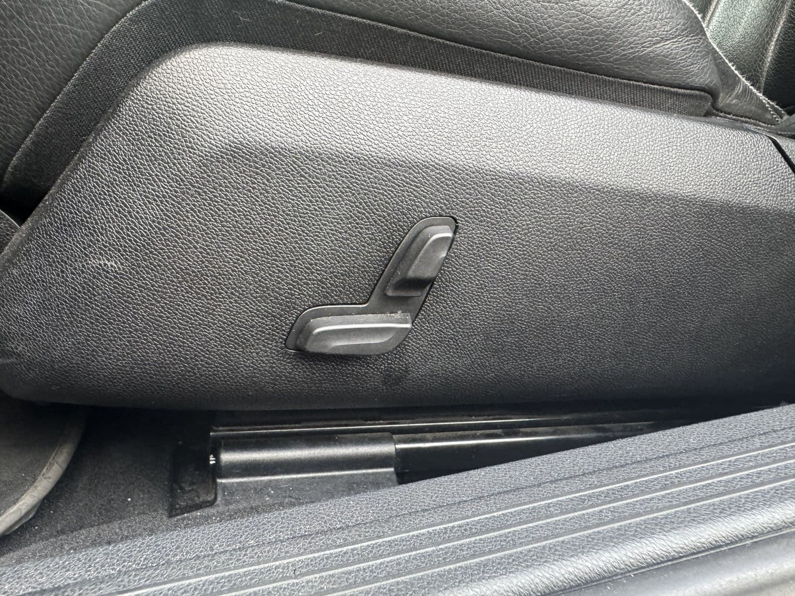Mercedes Classe E 200 BlueTEC 136 ch Business Executive Gris