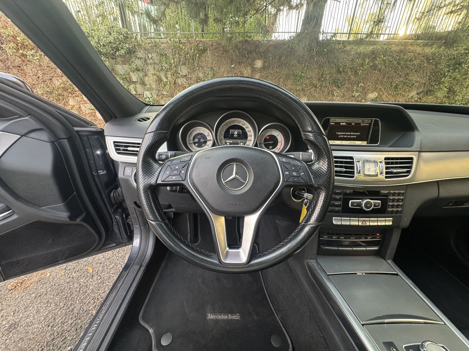 Mercedes Classe E 200 BlueTEC 136 ch Business Executive Gris