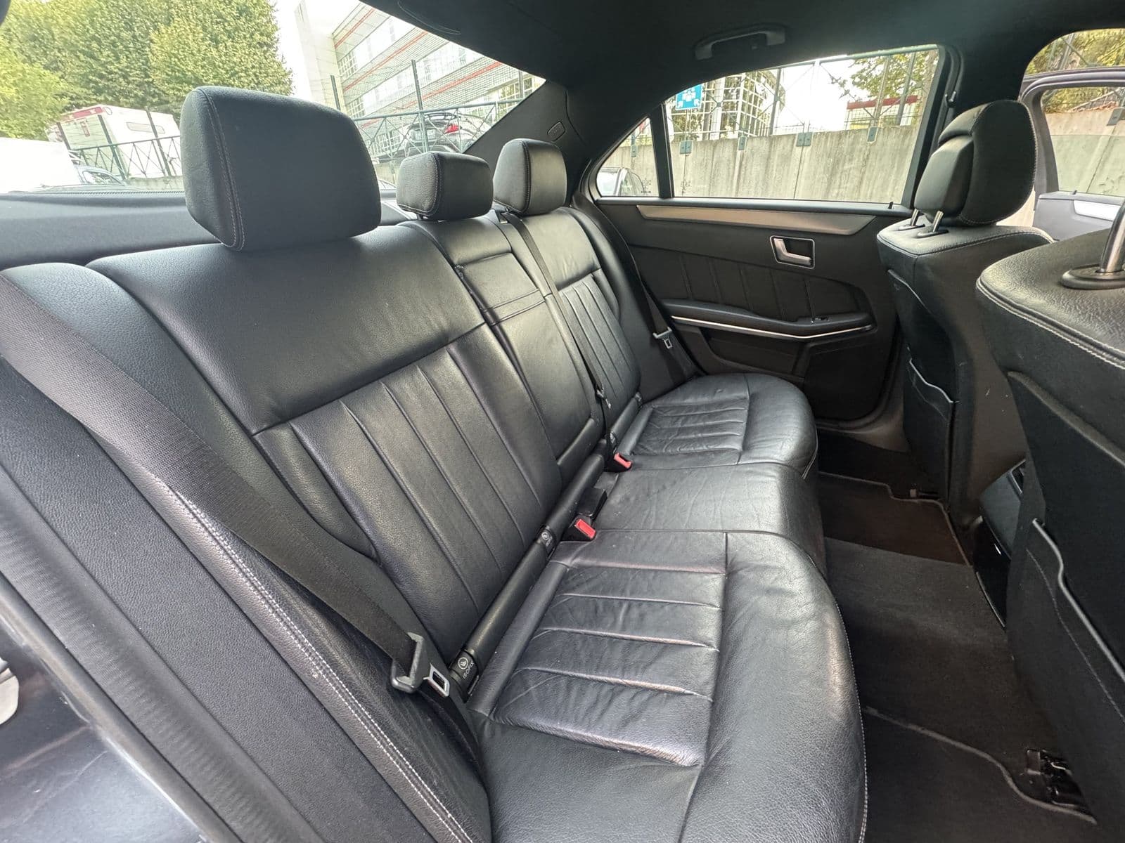Mercedes Classe E 200 BlueTEC 136 ch Business Executive Gris