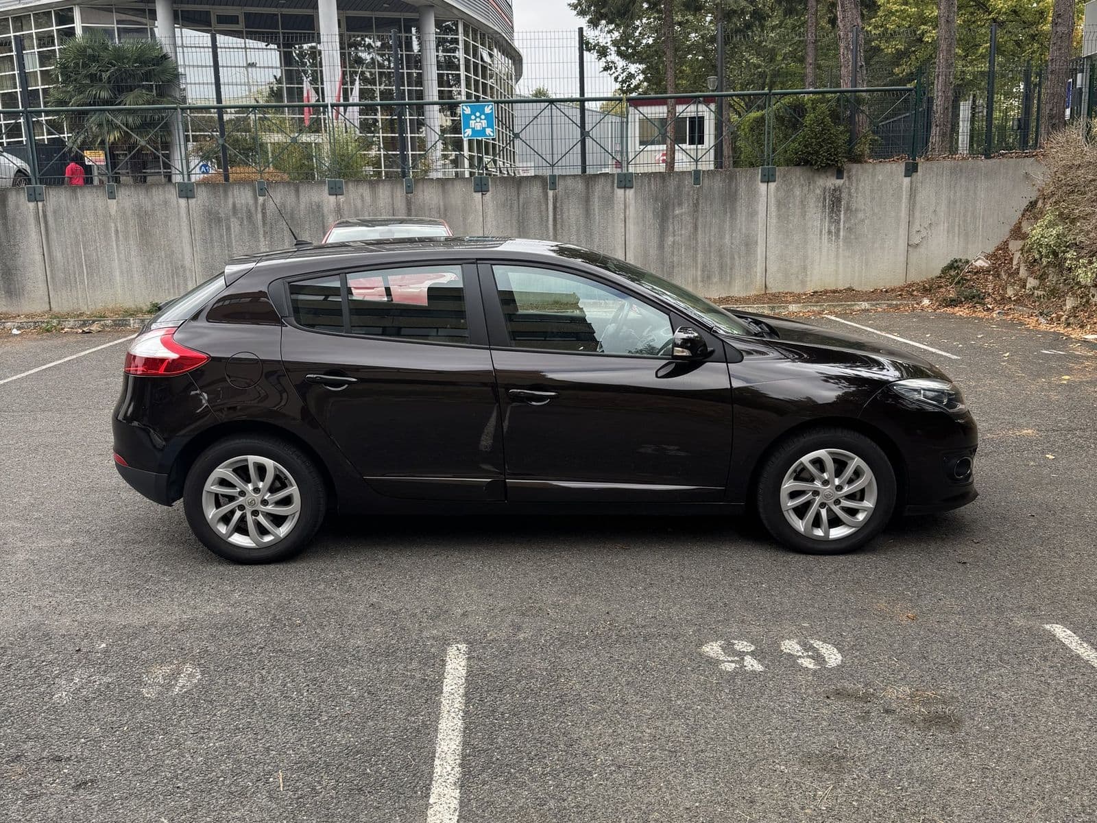 Renault Mégane III 1.5 dCi 110 ch Limited Marron