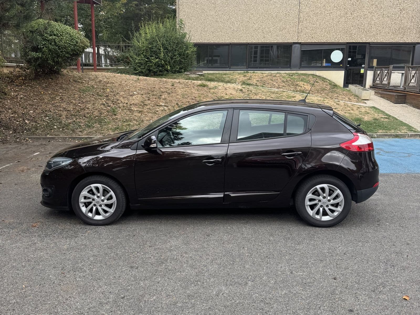 Renault Mégane III 1.5 dCi 110 ch Limited Marron