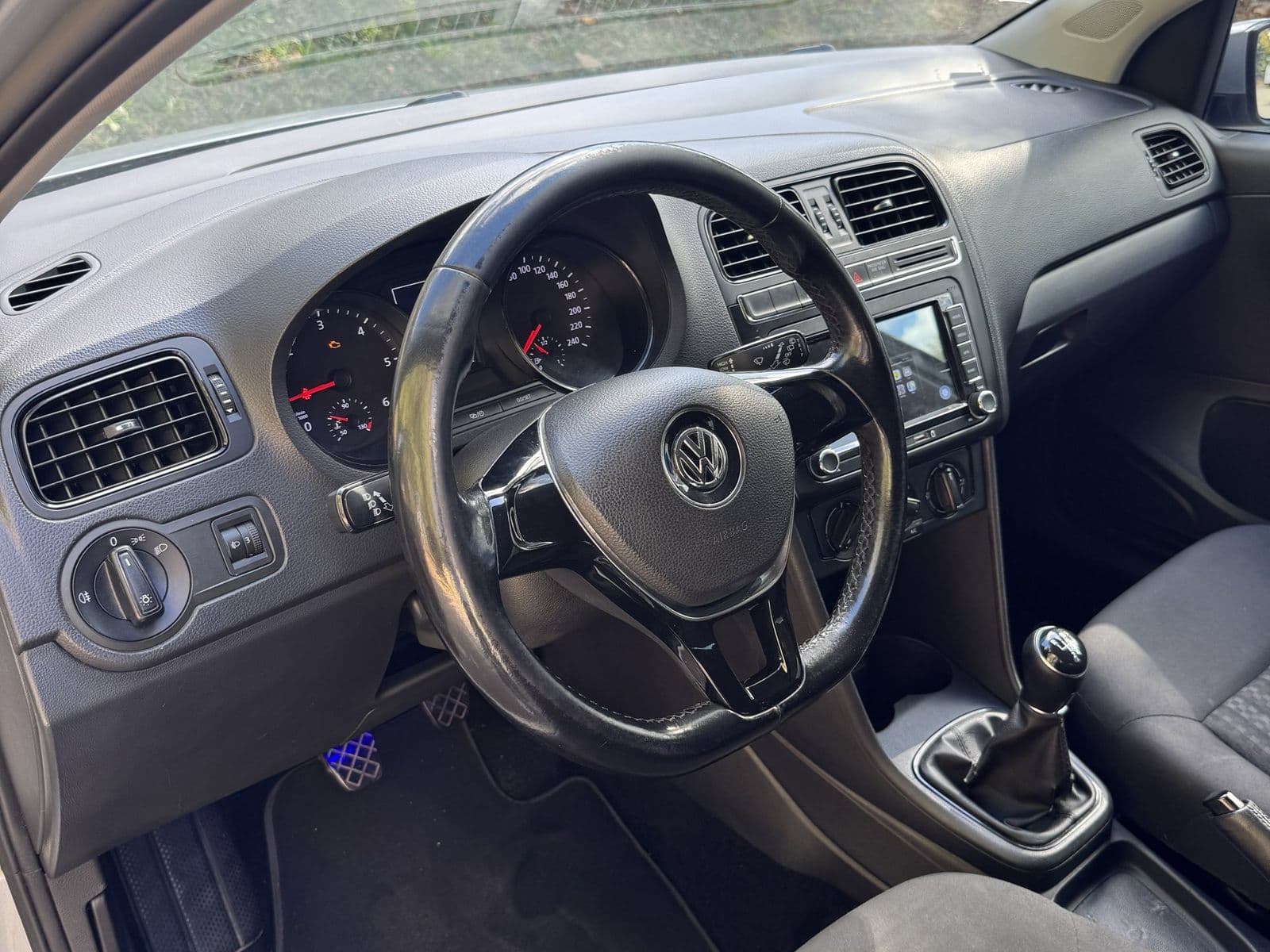 Volkswagen Polo V 1.4 TDI 90 ch Trendline Gris