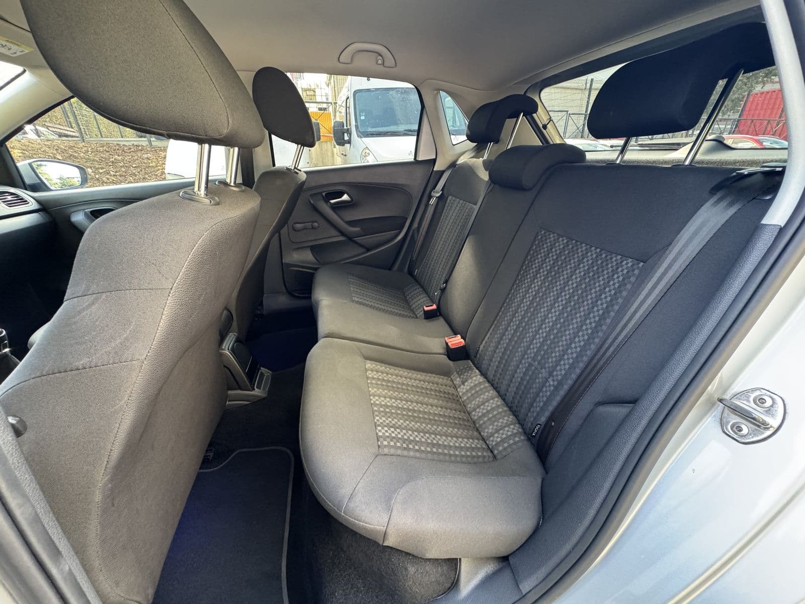 Volkswagen Polo V 1.4 TDI 90 ch Trendline Gris