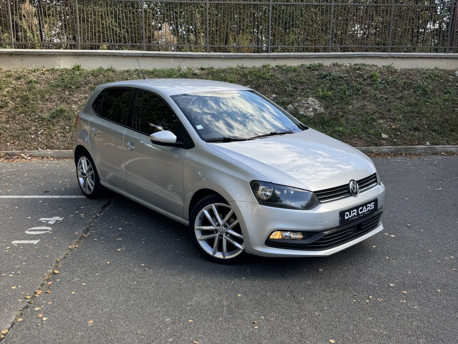 Volkswagen Polo V 1.4 TDI 90 ch Trendline Gris