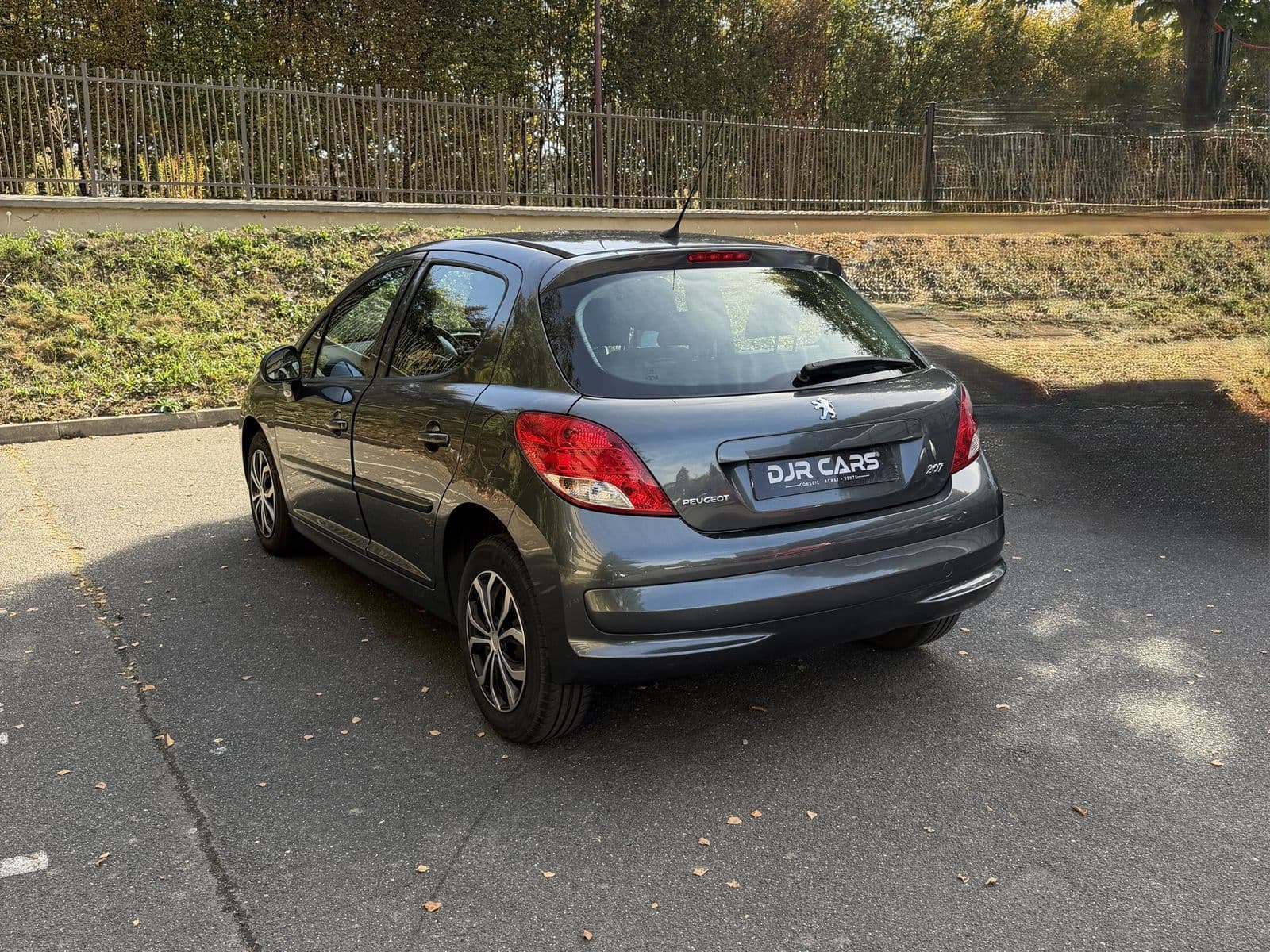Peugeot 207 1.4 75 ch Active Gris