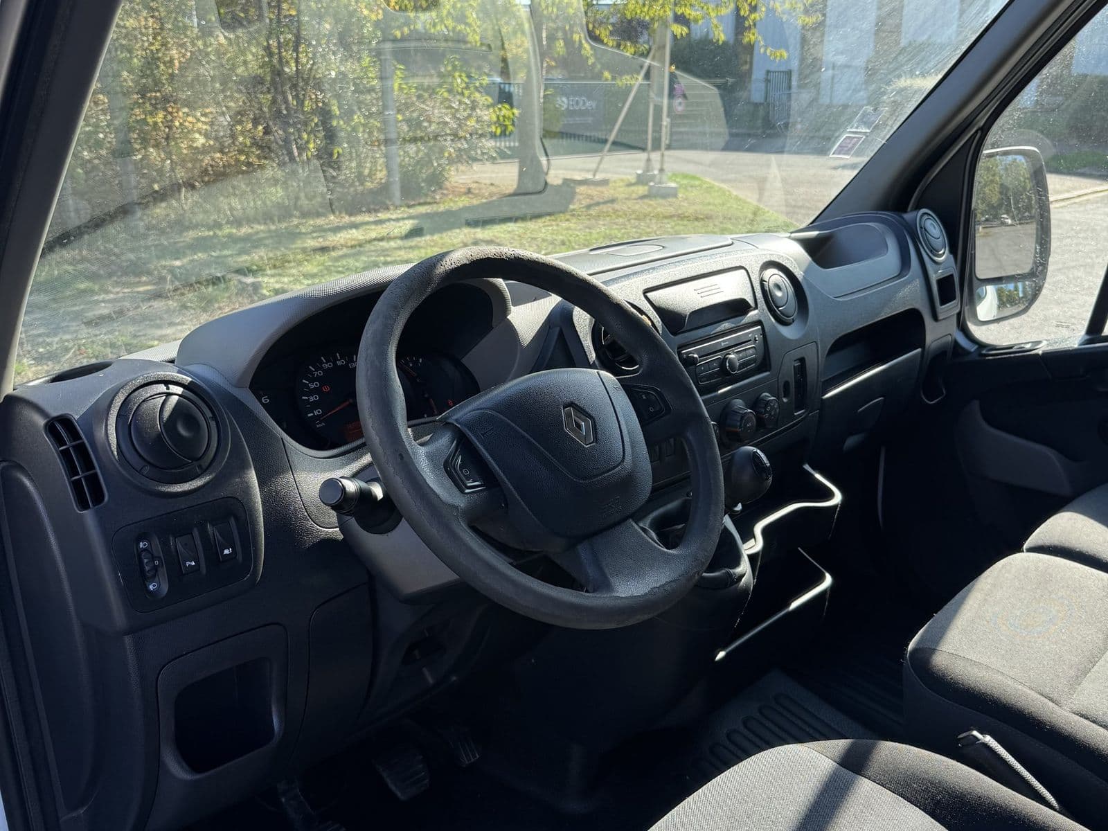 Renault Master Fourgon 2.3 dCi 125 ch L2H2 Grand Confort Blanc