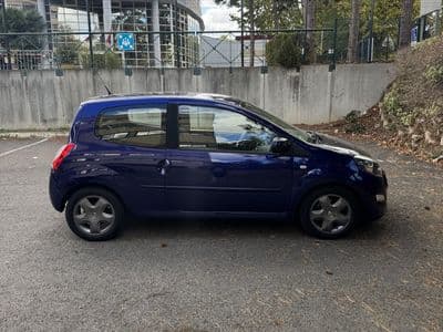 Renault Twingo II 1.2 16v 75 ch Purple Violet