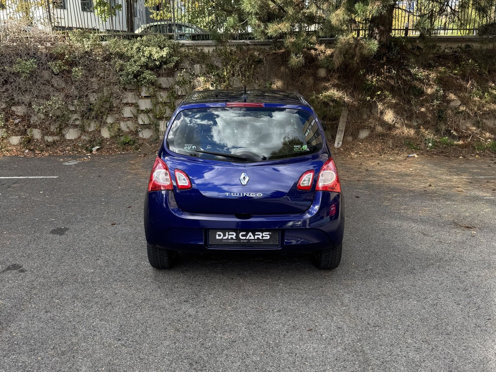 Renault Twingo II 1.2 16v 75 ch Purple Violet