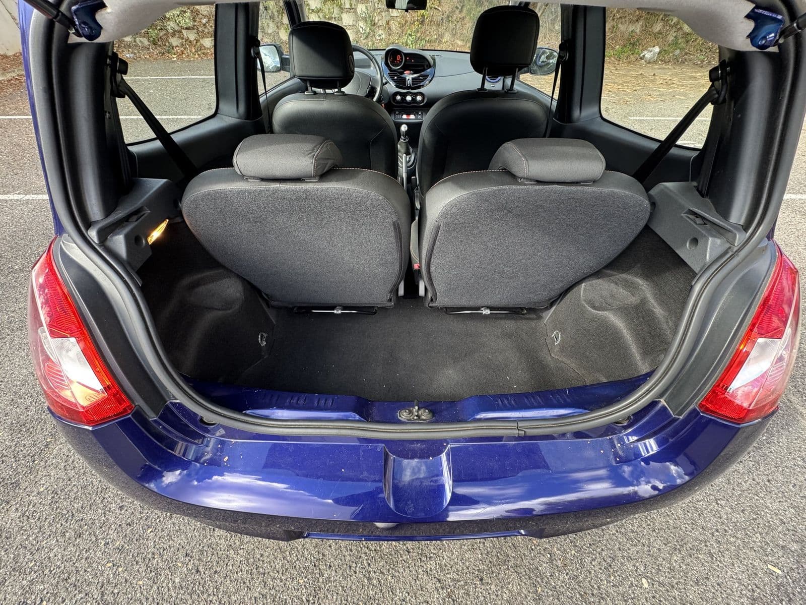 Renault Twingo II 1.2 16v 75 ch Purple Violet