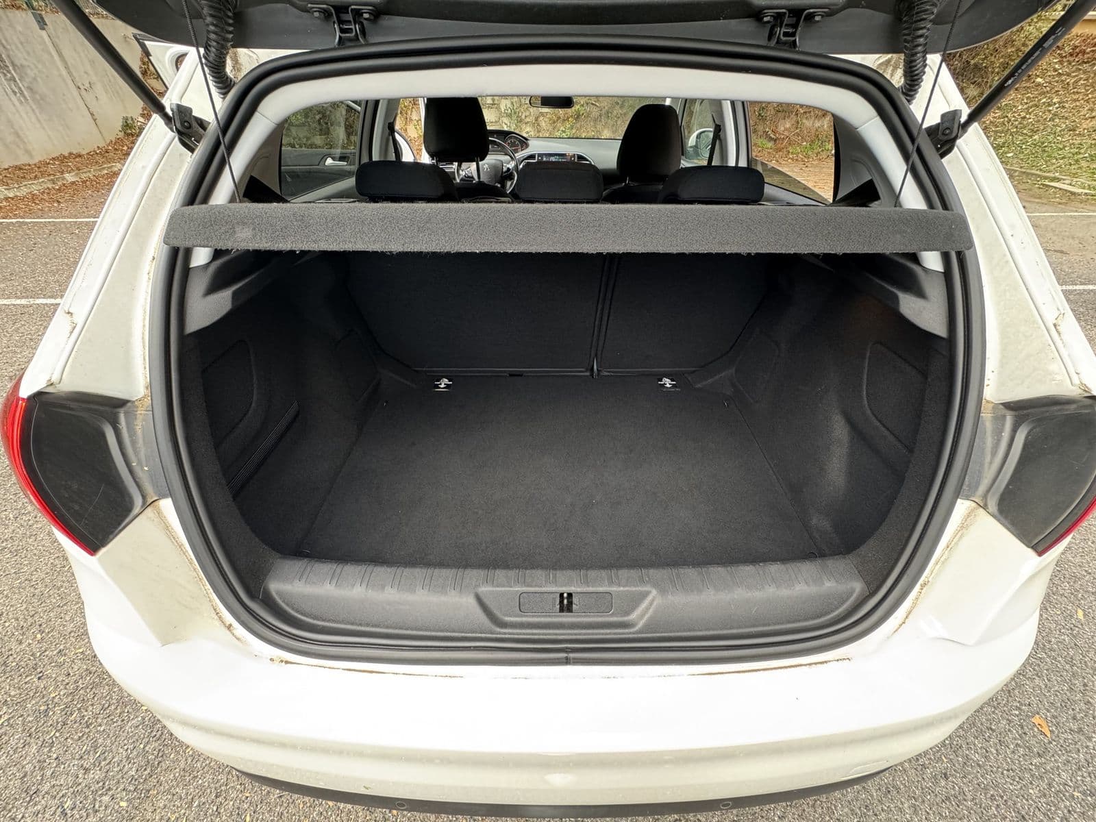 Peugeot 308 1.5 BlueHDi 100 ch SS BVM6 Style Blanc