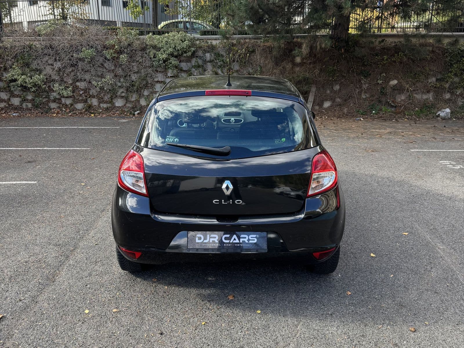 Renault Clio III 1.6 16V 110 ch Exception TomTom Noir