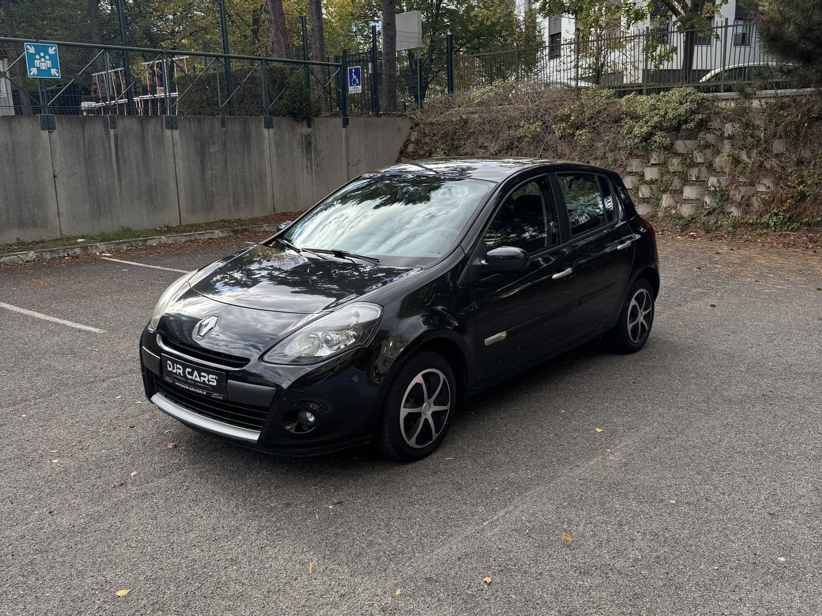 Renault Clio III 1.6 16V 110 ch Exception TomTom Noir