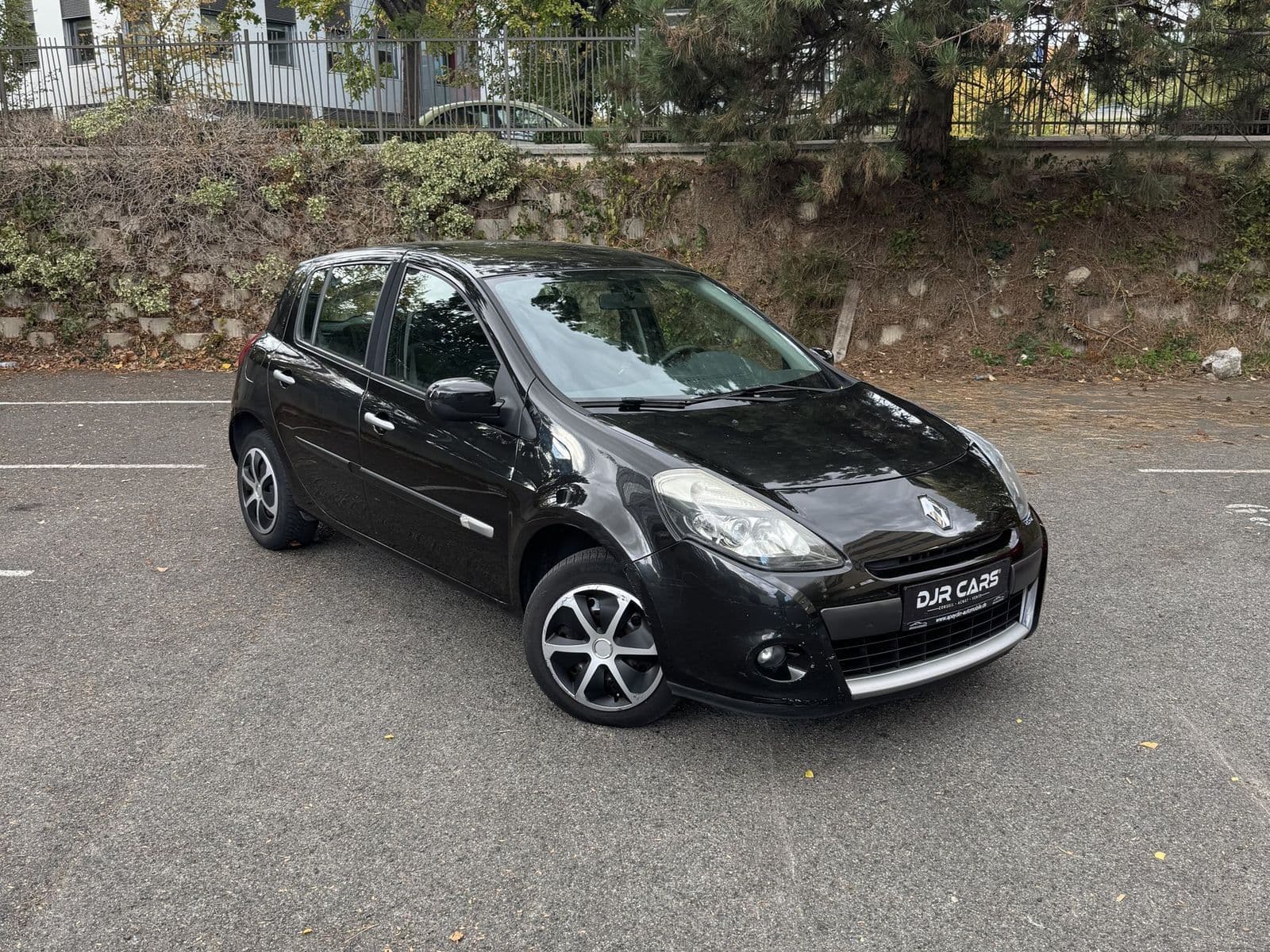 Renault Clio III 1.6 16V 110 ch Exception TomTom Noir